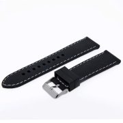 Műanyag szíj, fekete ezüst, 22 mm (fehér varrással) Műanyag szíj, fekete ezüst, 22 mm (fehér varrással)